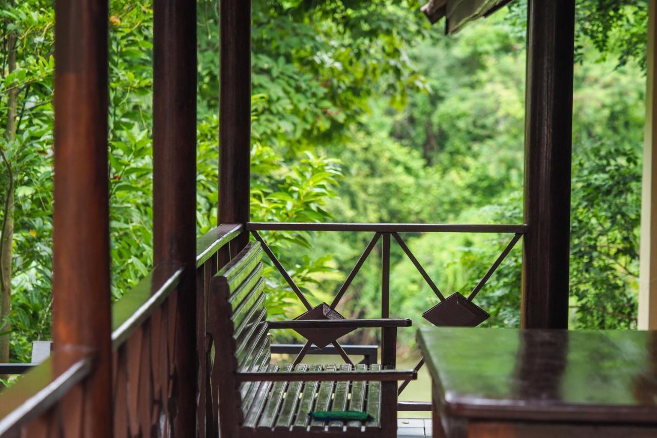 Ratmanee House Hotel Kanchanaburi Exterior foto
