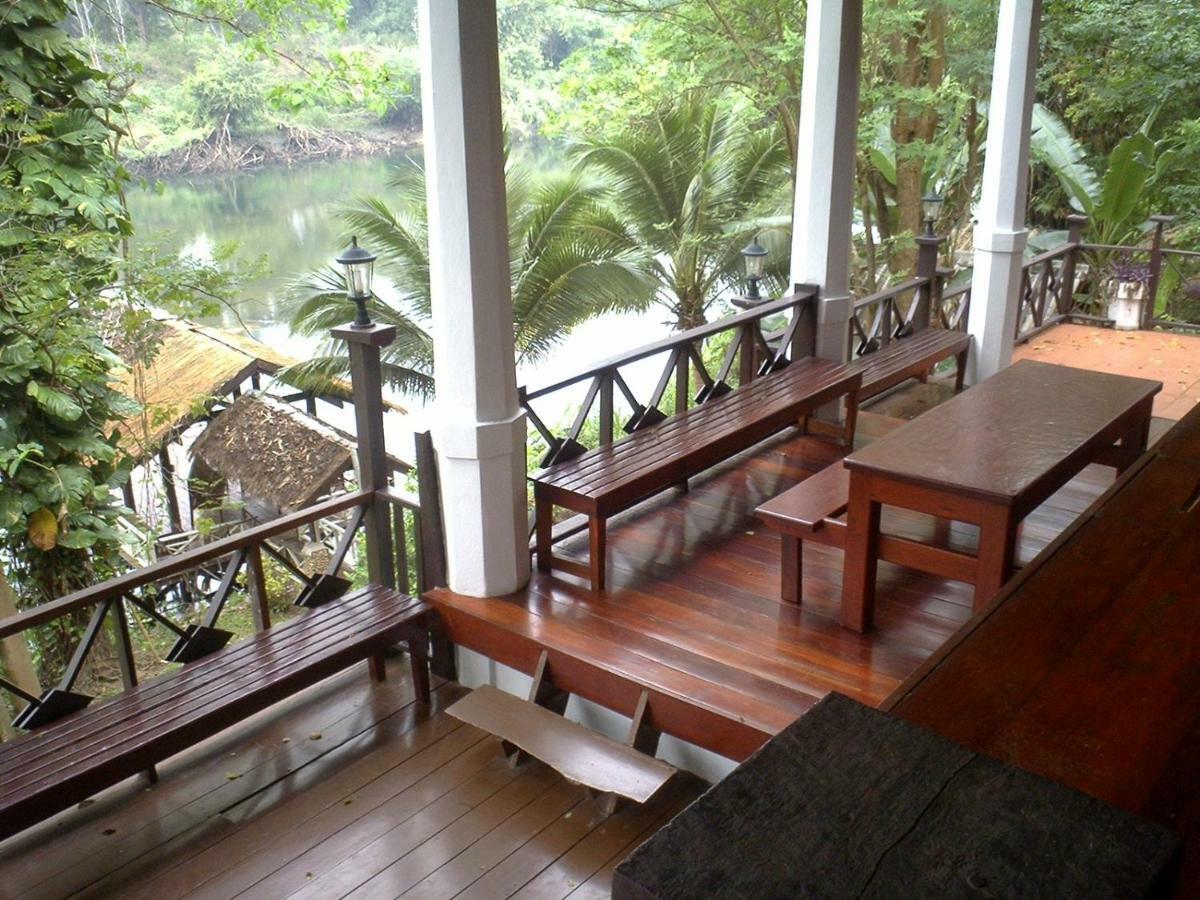 Ratmanee House Hotel Kanchanaburi Exterior foto