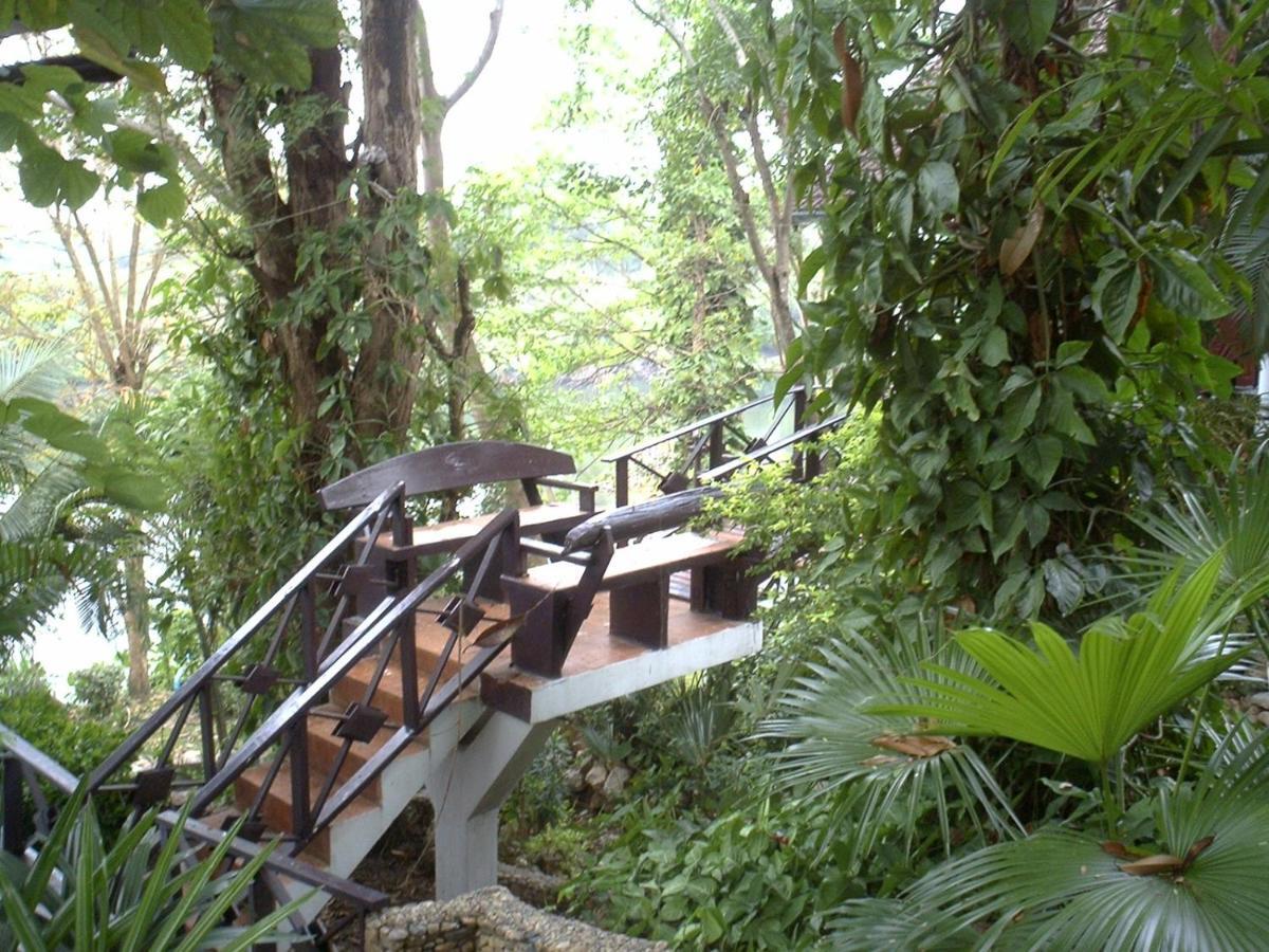 Ratmanee House Hotel Kanchanaburi Exterior foto